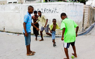 Others who do not share the same conditions find in sports, especially in football, occupations and new dreams. All these children have at least two known international players, even though they still do not understand what is going on in the own country. Port-au-Prince, Haiti, 2012.